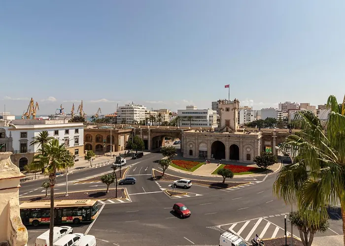 Allo San Roque Bajo A Cádiz